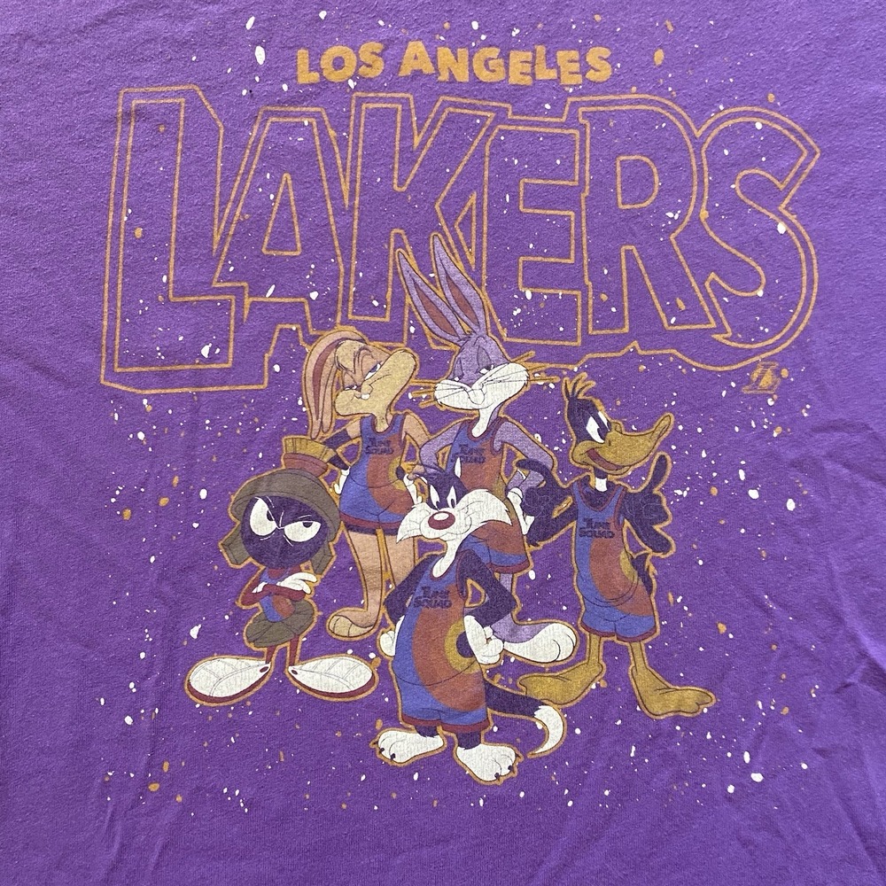 Los Angeles Lakers Looney Tunes Graphic T Shirt Purple XL Bugs Bunny NBA Cartoon